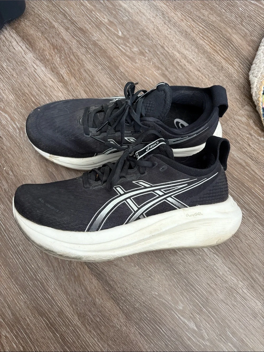 ASICS Women’s Gel-Nimbus 27 WIDE Black and White Athletic Running Shoes
